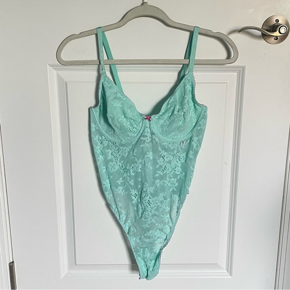 New! Victoria's Secret Waterfall Tease Lace Unlined Demi Bodysuit 47410 - Picture 2 of 14